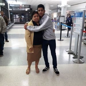 Meet your Posher, Christian